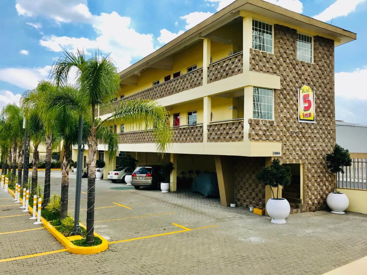Hotel 5 Inn Силао Экстерьер фото