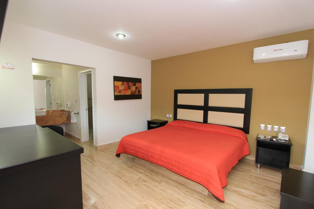 Hotel 5 Inn Силао Экстерьер фото